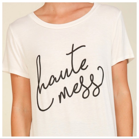 Haute Mess chic graphic Tee - Picture 4 of 5